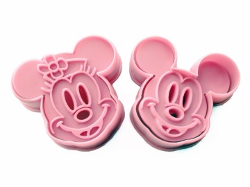 Disney Mickey Mouse & Minnie Mouse cookie cutter